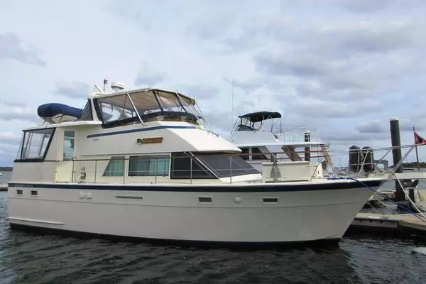 NEPTUNE S RIDE 43ft Hatteras Yacht For Sale