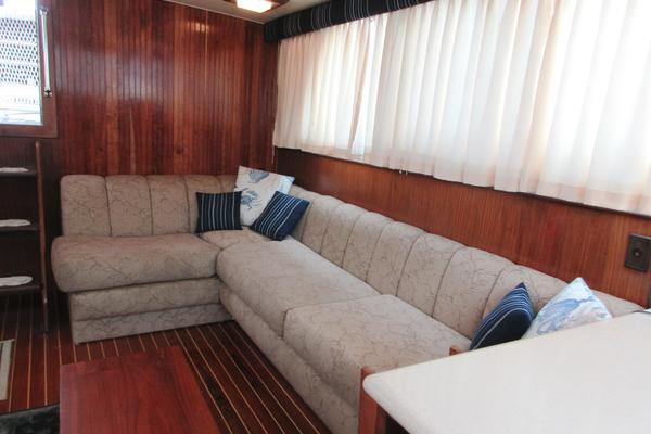 NEPTUNE S RIDE 43ft Hatteras Yacht For Sale