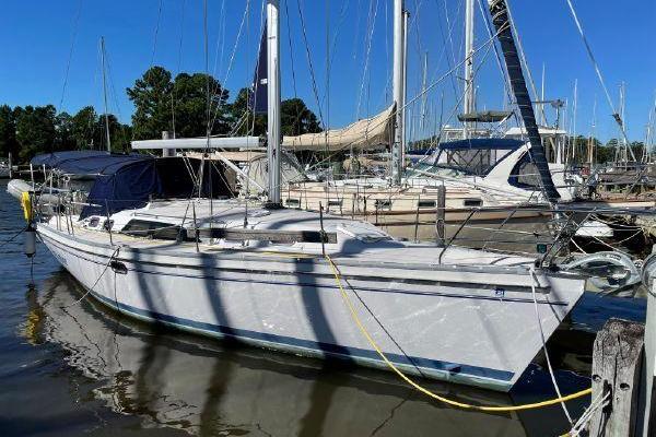 38 ft Catalina 2013 385 New Bern North Carolina United States $265000 38 ft Catalina 2013 385 New Bern North Carolina United States $265000
