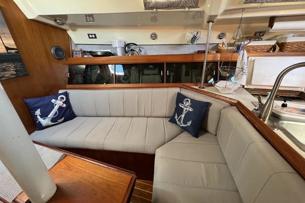 Mystic  40ft Hunter Yacht For Sale