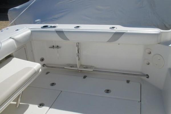 28ft Boston Whaler Yacht For Sale