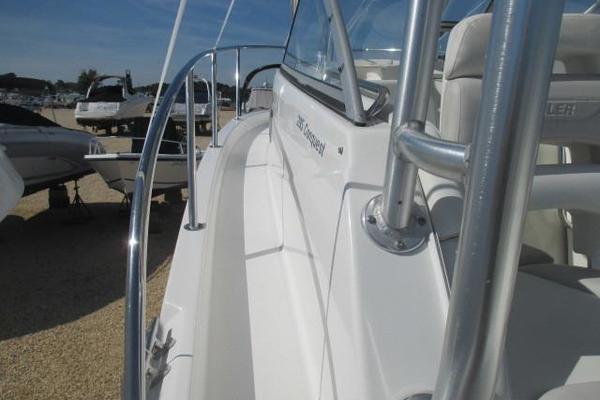 28ft Boston Whaler Yacht For Sale