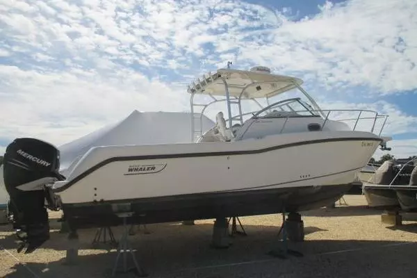 28ft Boston Whaler Yacht For Sale