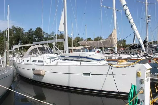 Stardust 42ft Beneteau Yacht For Sale