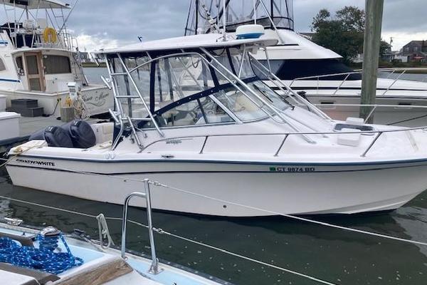 26ft Grady White Yacht For Sale