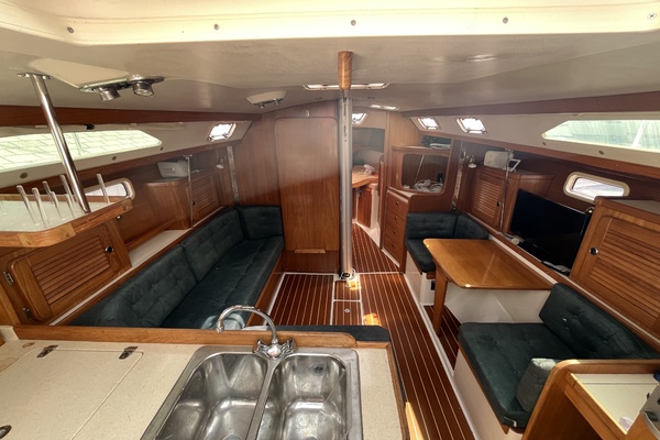 Gypsy Wagon 36ft Catalina Yacht For Sale