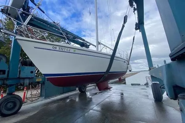 Photo of the 1999 Catalina 36 MK II "Gypsy Wagon"