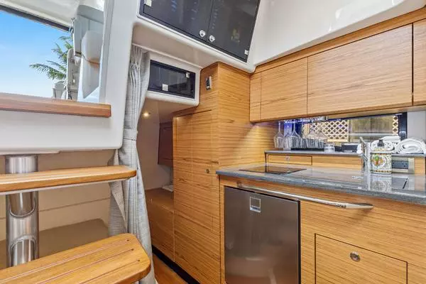 Lobo Del Mar II 40ft Boston Whaler Yacht For Sale