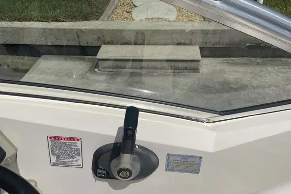 Photo of the 2006 Sea Ray Amberejack