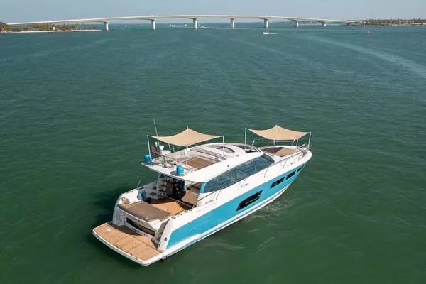 Photo of the 2016 Prestige 550 S "Tinka"