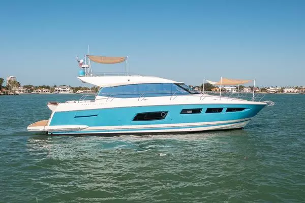 Photo of the 2016 Prestige 550 S "Tinka"