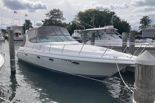 33ft Cruisers Yacht For Sale