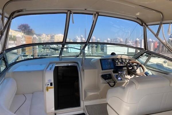 33ft Cruisers Yacht For Sale