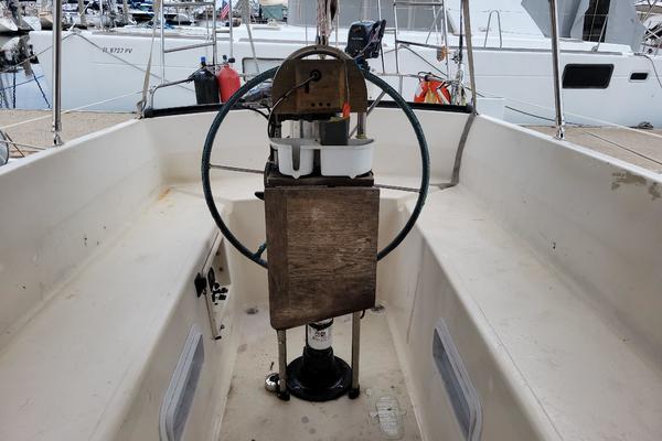 36ft S2 Yacht For Sale