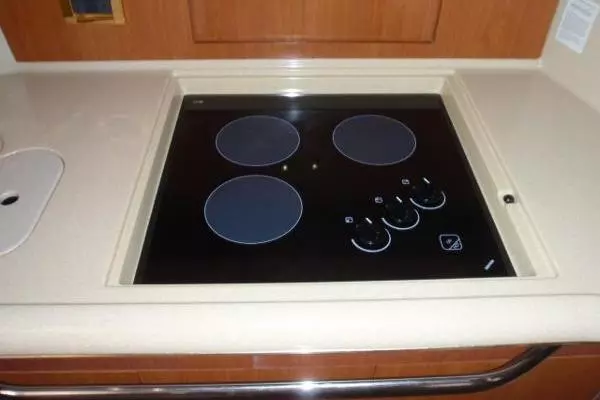 Photo of the 1999 Sea Ray Express Cruiser "HAVIN FUN"