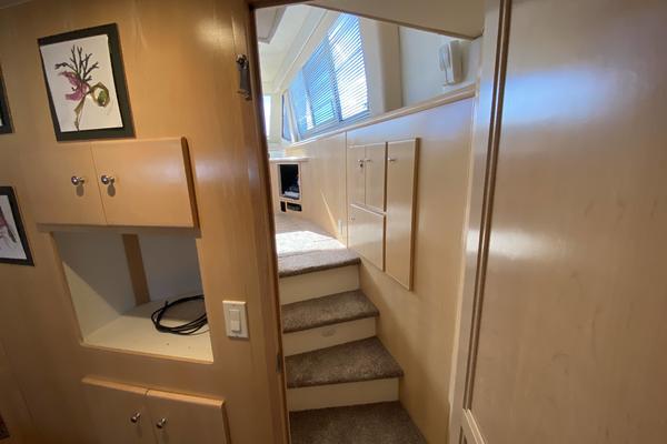 SERENITY 40ft Carver Yacht For Sale