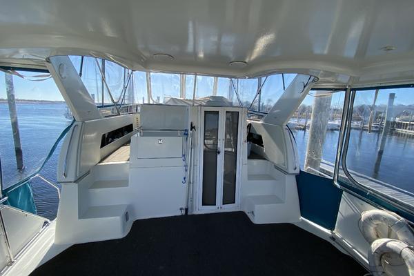 SERENITY 40ft Carver Yacht For Sale