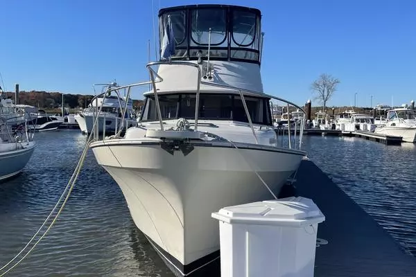 Photo of the 1988 Mainship Nantucket "Sea K Sister"