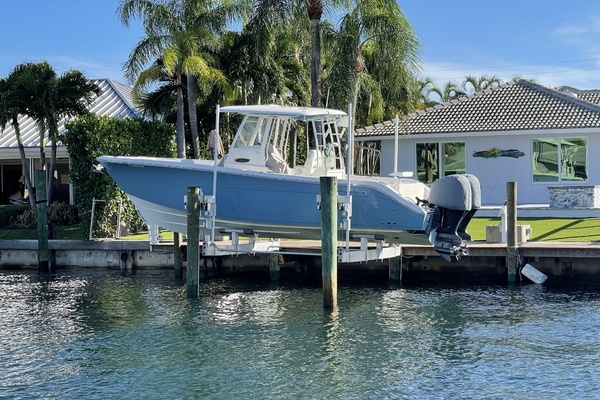 30ft Cobia Yacht For Sale