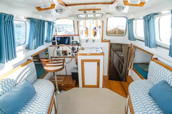 Photo of the 1995 New England Boatworks Custom "PIAFFE"