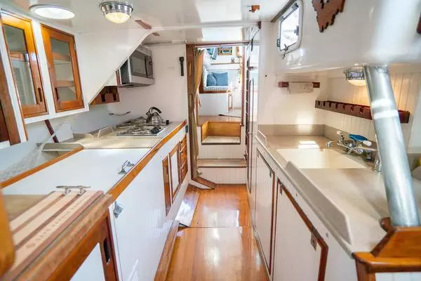 Photo of the 1995 New England Boatworks Custom "PIAFFE"