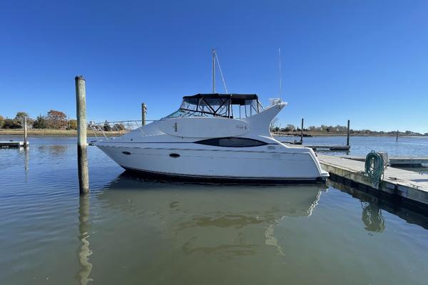 SOMEONE LIKE YOU 35ft Carver Yacht For Sale