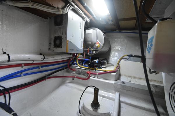 1969 Hatteras 34 (76)