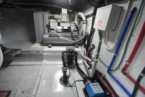 1969 Hatteras 34 (79)