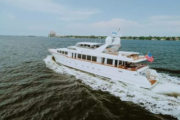 Photo of the 1995 Broward Raised Pilothouse