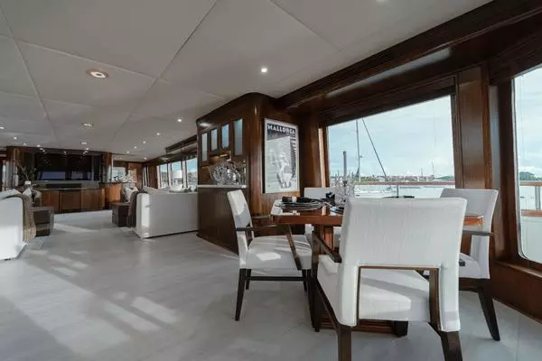 Photo of the 1995 Broward Raised Pilothouse