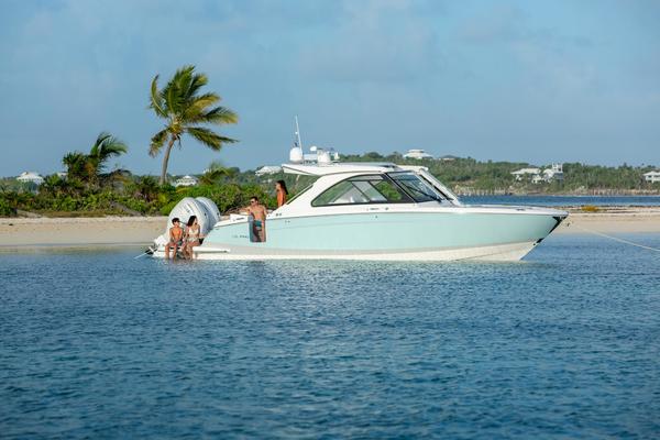 36 ft Regal 2024 LX36 Sea Bright New Jersey United States 36 ft Regal 2024 LX36 Sea Bright New Jersey United States