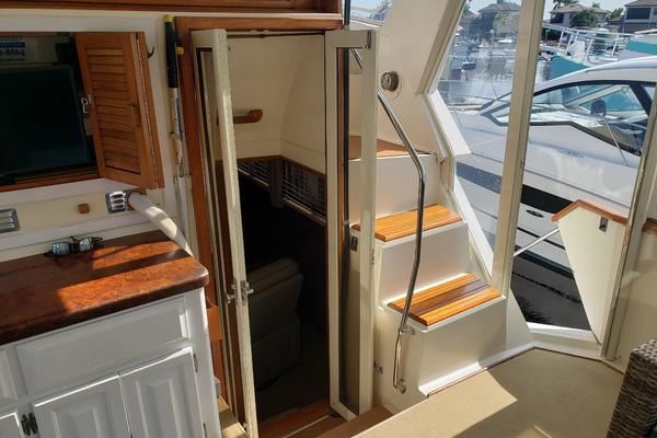 Kay Dee 44ft Viking Yacht For Sale