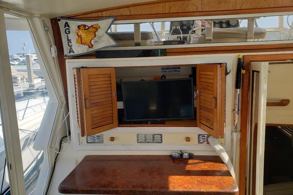 Kay Dee 44ft Viking Yacht For Sale