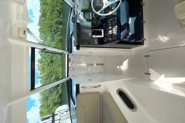 Pursuit 325 DC Yacht For Sale