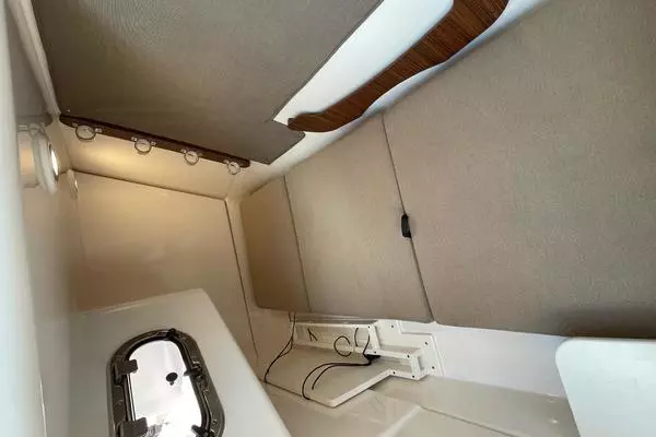 Pursuit 325 DC Yacht For Sale