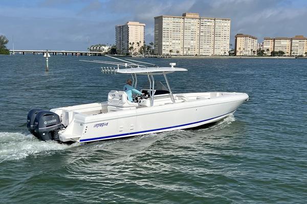 35ft Intrepid Yacht For Sale