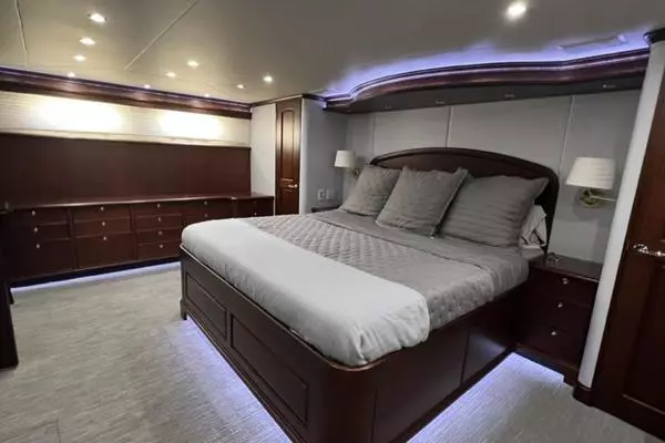 2006 Pacific Mariner 85