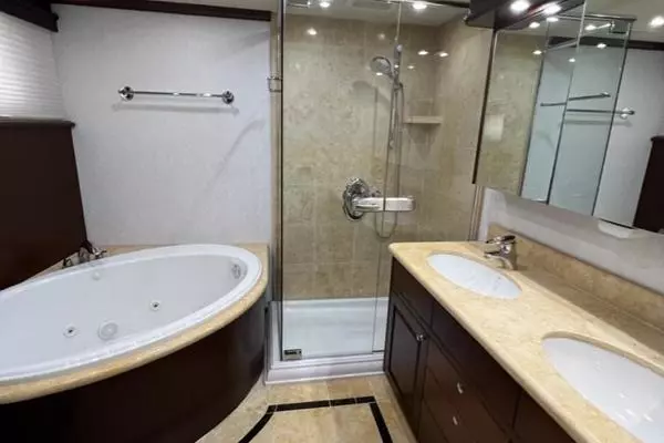 2006 Pacific Mariner 85