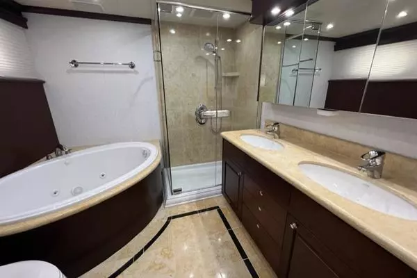 2006 Pacific Mariner 85