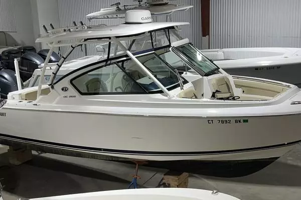 26ft Pursuit Yacht For Sale