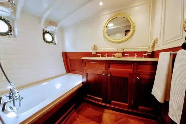 80ft Custom Yacht For Sale