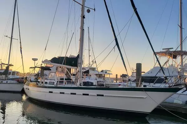 Aurora 50ft Tayana Yacht For Sale