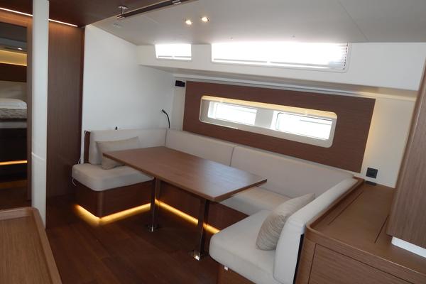 Leonilda 54ft Beneteau Yacht For Sale