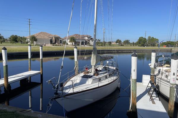 Chica 36ft Bristol Yacht For Sale