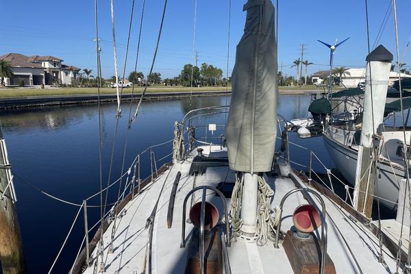 Chica 36ft Bristol Yacht For Sale
