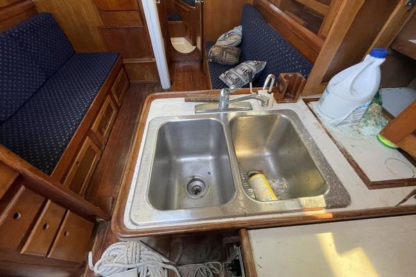 Chica 36ft Bristol Yacht For Sale