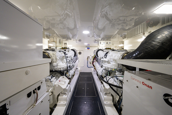 Viking 72 ABSOLUT - Engine Room