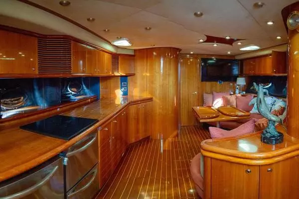 Photo of the 1999 Sunseeker Predator 58 "Burn N Daylight"
