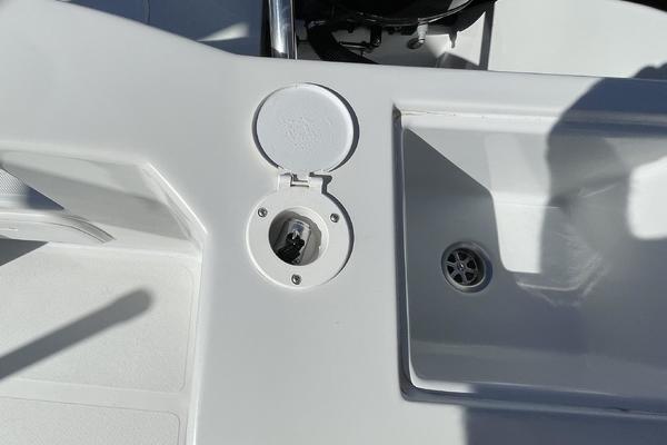 26ft Glacier Bay Yacht For Sale