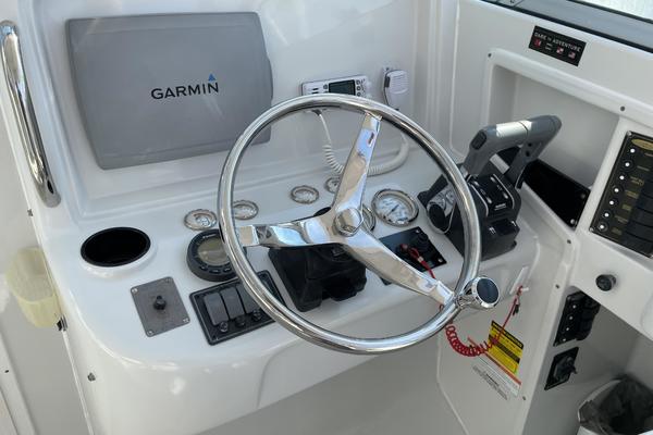 26ft Glacier Bay Yacht For Sale